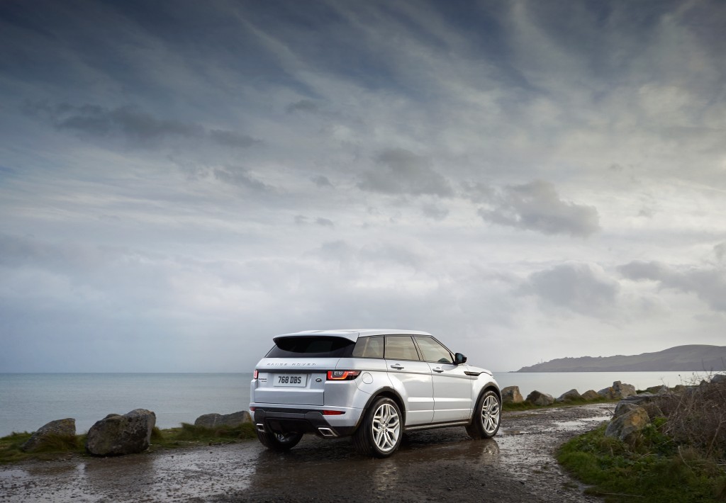 MY16_Range_Rover_Evoque_EXT_LOC94_PR